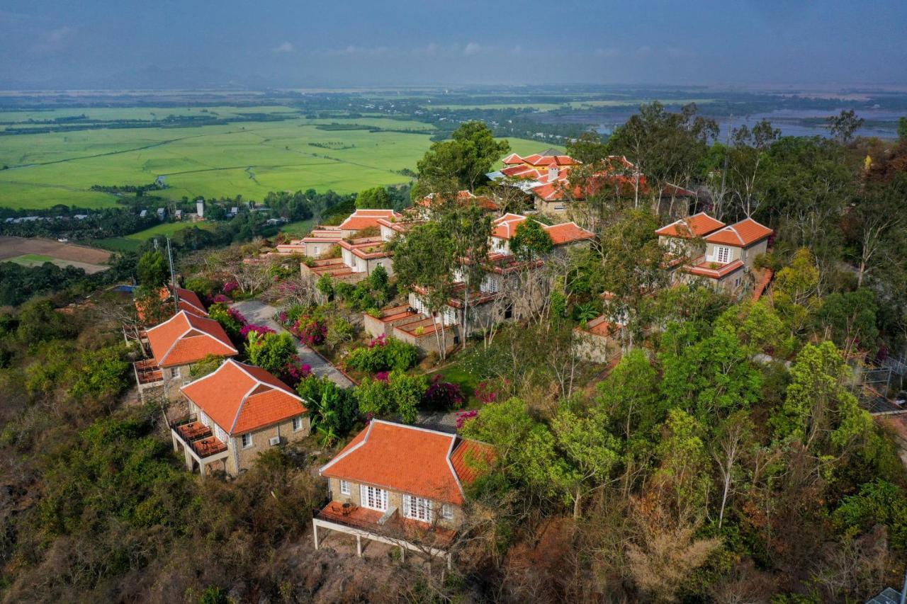 Victoria Nui Sam Lodge Chau Doc Exterior photo